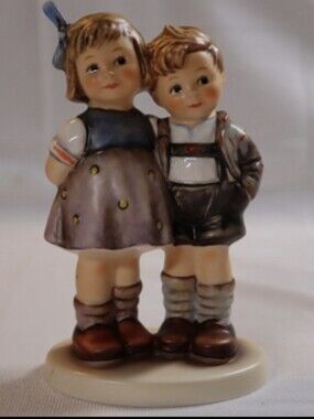 Vintage Goebel M.J. Hummel Club Exclusive Edition “The Little Pair” #239 - 4 ½“